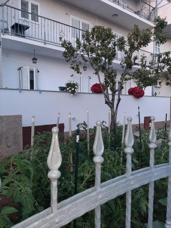 Apartment Bracic Vodice Exteriér fotografie